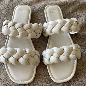 JF sandals